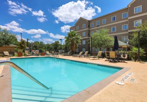 Close to Austin Airport | Free Breakfast + Outdoor Pool + Free Wi-Fi