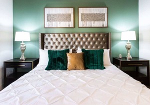 Close to Uptown|Fast WiFi|King Bed|Walkable