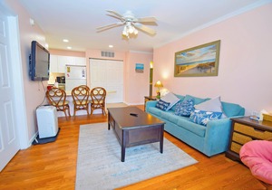 Club Ocean Villas II 182B-Bayside 120th St, WIFI, W/D, AC
