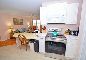 Club Ocean Villas II 182B-Bayside 120th St, WIFI, W/D, AC