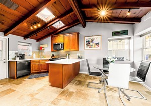 Coastal 3BD/2BTH with AC & Parking! 20ft to Sand! Renov. Lrg Outdoor Patio, BBQ, Firepit + Pets OK!