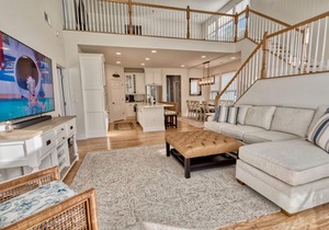 Coastal Club * 5 BR Twin Vacation Home, 3.5 Baths, 2 MBR Suites Sleeps 12!
