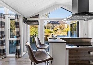 Combe Lodge, Kentisbury Grange - a lodge that sleeps 4 guests in 2 bedrooms