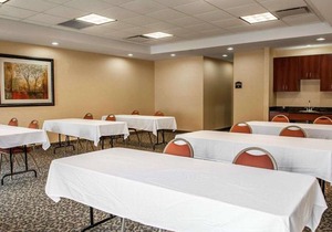 Comfort Suites Indianapolis Airport