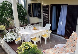 Comfortable apartment near the sand beach