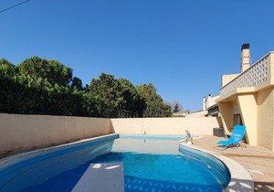 Comfortable holiday home in Olonzac with private pool