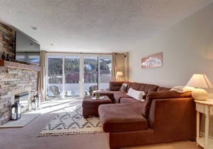 Condo ∙ 2 bedrooms ∙ 10 guests
