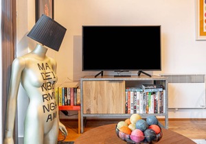 Contemporary 1 Bedroom Apartment - Mailbox