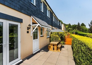 Conveniently located to explore all that Cornwall and Devon have to offer