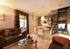 COQUET COTTAGE (WARKWORTH), pet friendly, with open fire in Warkworth