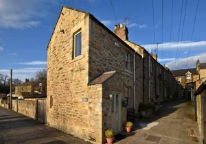 COQUET COTTAGE (WARKWORTH), pet friendly, with open fire in Warkworth