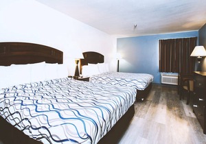 Coratel Inn & Suites By Jasper Park City