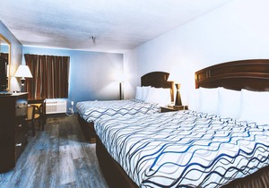 Coratel Inn & Suites By Jasper Park City