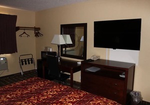 Coratel Inn & Suites Stillwater - Standard 1 King Bed Non-Smoking
