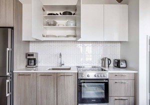 Corner Kendall Sq 1BR w/Office Nook, Gym near MIT by Blueground