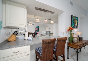 Corner Unit Top Floor | Bay Views, Pool & Walk to Beach Access