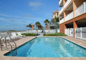 Corner waterfront condo with pool, Gulf views & easy beach access