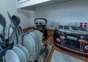 Cosy Top Floor Apartment, Fast Wifi, Filton Ave