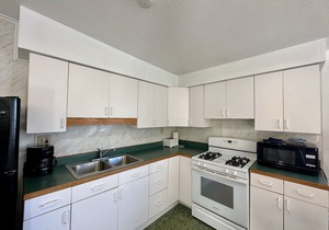 Cottage Cove · Lake Huron Beach Cottage No. 10