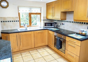 Cottage with two doubles and one twin.