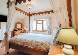 Cottage with two doubles and one single.