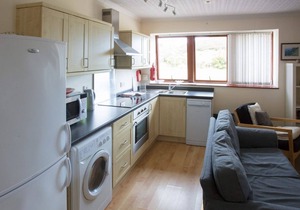 Couples and their four-legged friends will enjoy this lovely single-storey property which is ideally