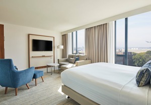 Courtyard by Marriott London Heathrow Airport