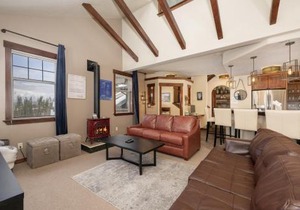Cozens Pointe B-301 condo