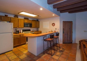 Cozy 1 Bed/1 Bath, at Starr Pass. Renters cannot use pools/gyms after 1/31/25.