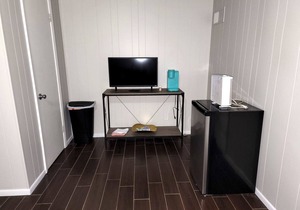 Cozy 1 bedroom near Current River