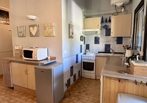 Cozy 2BR Apartment with Pool, Tennis, and Parking - 500m to Beach, Pet Friendly!