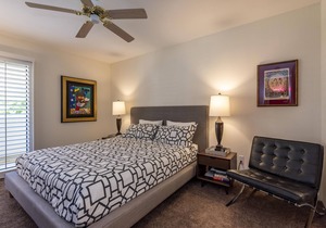 Cozy and Hip Condo in Awesome Palm Springs Neighborhood