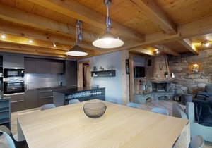 Cozy Chalet for 11, Near Slopes, Stunning Views, BBQ, Volleyball & More! - Le Grand-Bornand