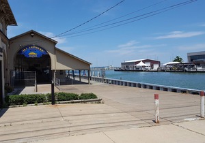 Cozy Chesapeake Loft with balcony overlooking Lake Erie.reserving now