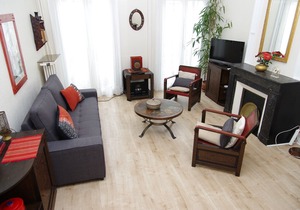 Cozy comfortable 53m2 Montpellier city center, close to St Roch train station