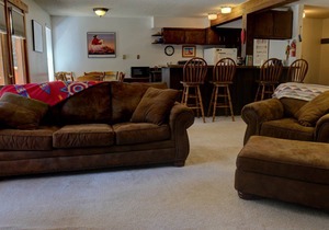 Cozy Condo close to the Chair Lift