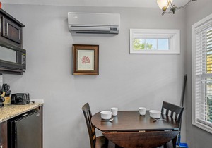 Cozy Cottage at Lake George Campsites!