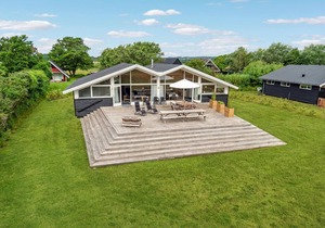 Cozy home in Ebeltoft with kitchen