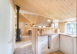 Cozy home in Oksbøl with sauna