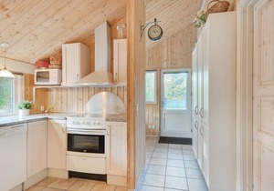 Cozy home in Oksbøl with sauna