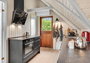 Cozy home in Væggerløse with WiFi
