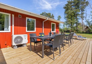 Cozy home in Væggerløse with sauna