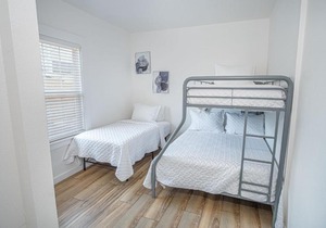 Cozy Remodeled 2br-1ba Near Downtown