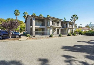 (Cozy studio, 1BR, 1BA, No kitchen)