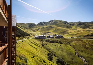 Cozy studio 4 ppl, balcony, 400m from slopes, free shuttle, Spa included, Peyragudes