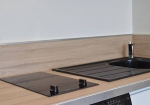 Cozy Studio, Close to Beach, Port View, Renovated, Parking, Washer Included