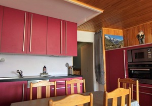 Cozy Studio for 4 with Balcony, South Exposure, Pet-Friendly, Near Ski Lift in Alpe d'Huez