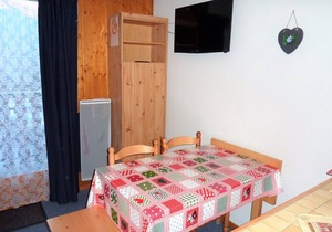 Cozy studio at the foot of the cable car