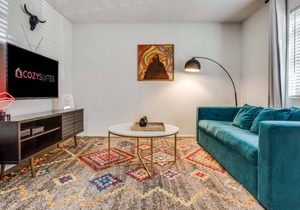 CozySuites 2BR Apartment Skyline Barton Creek #05