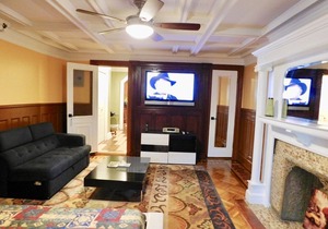 Crown Heights Brownstone - Brooklyn Beauty